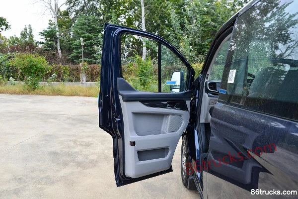 JMC New Transit 143hp 7/8/9 seats 2.0T Diesel 9-speed Automatic Medium Wheelbase Low Roof Multi-purpose Passenger Vehicle (China VI) Cab (1)