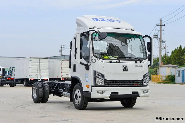XCMG Hanchi 132 hp 4X2(6 wheels) 3.87m Extended Cab Van Light Truck Exterior
