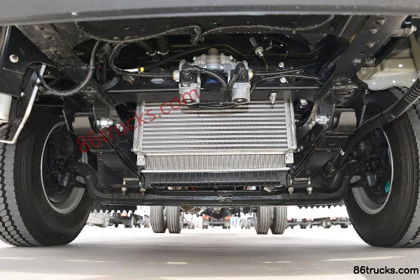 XCMG Hanchi Tianwangxing 150 hp 4X2(6 wheels) 4.18m Single Row Stake Light Truck (China VI) Chassis (1) | 86Trucks