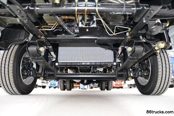 Kama Ruihang X1 1.6L 120 hp 4X2(6 wheels) gasoline 4m single-row van mini truck Chassis (1) | 86Trucks
