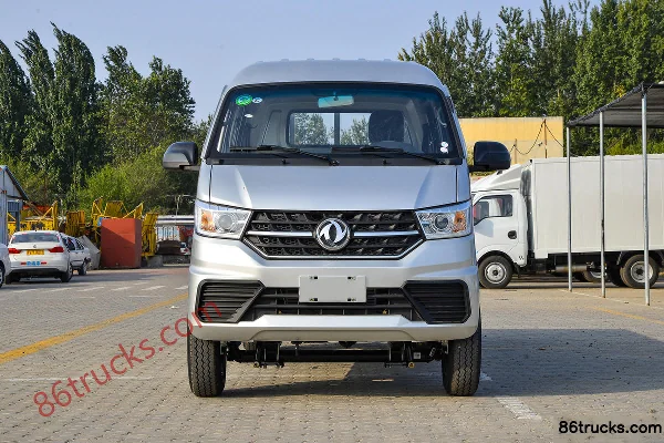Dongfeng T3 (ex Xiaobawang W) 1.3L 91 ch 4X2(6 roues) essence 2,7 m camion plateau double cabine petit camion (pneu simple arrière) Extérieu