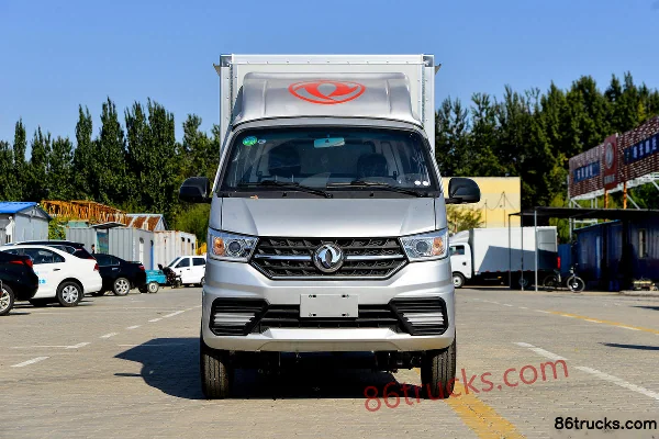 Dongfeng T3 1.2L Gasoline 91hp 4X2(6 wheels) Mengwo 5-Speed 3.05m Single Row Wing Opening Box Micro Truck (Single Rear Tire) Exterior (2)