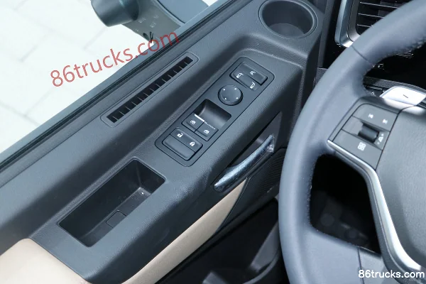 Foton Auman EST North Version 570hp 6X4(10 wheels) LNG Automatic Tractor Truck Cab (1) | 86Trucks