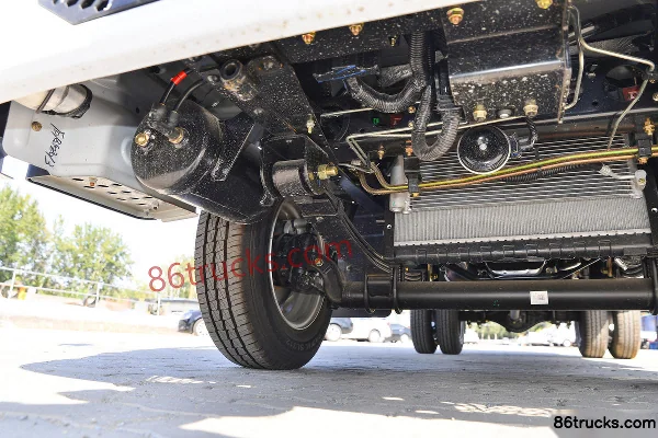 Dongfeng Fuxiaorui M5Q 1.6L 120hp 4X2(6 wheels) Gasoline 3.8m Single Row Van Micro Truck (China VI) Chassis (2) | 86Trucks
