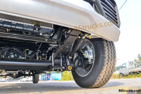 Dongfeng T3 (formerly Xiaobawang W) 1.6L 123hp 4X2(6 wheels) Gasoline 2.5m Double Row Flatbed Mini Truck (Single Rear Tire) Chassis (3) | 86