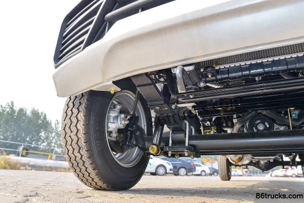 Dongfeng T3 (formerly Xiaobawang W) 1.6L 123hp 4X2(6 wheels) Gasoline 2.5m Double Row Flatbed Mini Truck (Single Rear Tire) Chassis (2) | 86