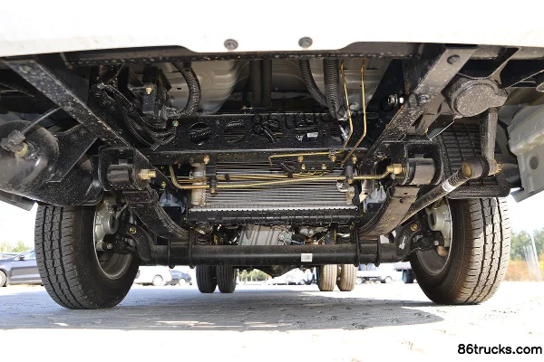 Dongfeng T5 1.6L 122 hp 4X2(6 wheels) gasoline 3.8m single-row van mini truck (China VI) Chassis (1) | 86Trucks