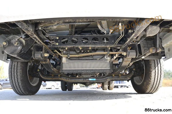 Dongfeng T6 2.0L 150hp 4X2(6 wheels) Gasoline 3.52m Single Row Van Light Truck (China VI) Chassis (1) | 86Trucks