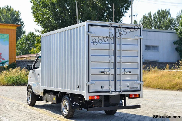 Dongfeng T3 (formerly Xiaobawang W) 1.5L 113hp 4X2(6 wheels) 2.7m Single Row Van Mini Truck (China VI) (Dual Rear Wheels) Body (3) | 86Truck