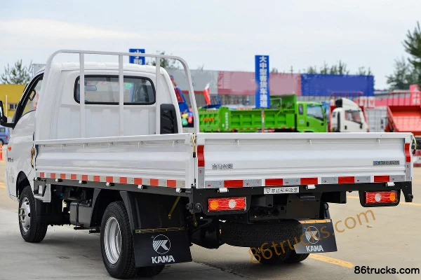 Kama Ruihang X1 1.6L 120 hp 4X2(6 wheels) Gasoline 3.63m single-row flatbed mini truck Body (3) | 86Trucks