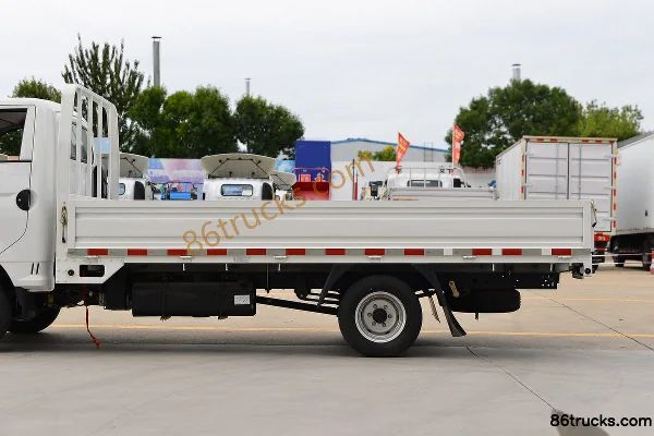 Kama Ruihang X1 2.0L 133ch petrol 4X2(6 roues) 4m single-row flatbed micro truck Carrosserie (2) | 86Trucks