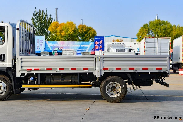FAW Jiefang Lingtu 160 ch 4X2(6 roues) 4,2 m cabine simple plate-forme, camion léger Carrosserie (2) | 86Trucks