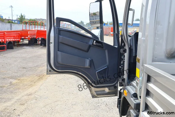 Sinotruk HOWO Hanjiang 150 ch 4X2(6 roues) 4,15 m camion plateau à cabine simple AMT automatique (2) | 86Trucks
