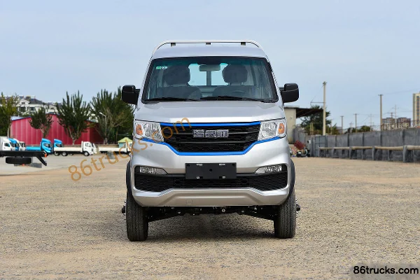 SRM Xinyuan T2SEV 3.1T 3.05m single-row pure electric stake micro truck 46.36kWh 4X2(6 wheels) Exterior (2) | 86Trucks