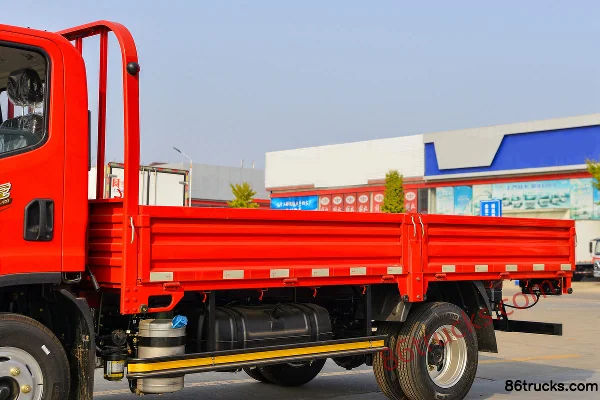 FAW Jiefang J6F Pashanhu 140ch 4X2(6 roues) 4.2m single row flatbed light truck Carrosserie (1) | 86Trucks