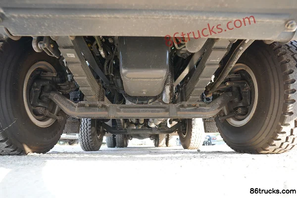 SAIC Hongyan Genlyon H6 Composite Reinforced Edition 460hp 8X4(12 wheels) 6.7m Dump Truck (China VI) Chassis (1) | 86Trucks