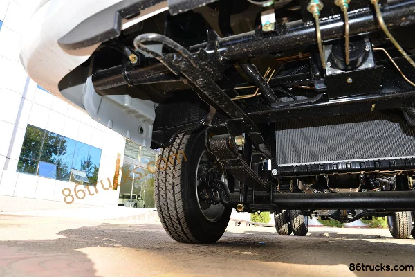 Kama Ruihang X1 1,6L 120 ch 4X2(6 roues) essence camion léger simple cabine à ridelles 4 m Châssis (2) | 86Trucks