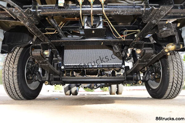 Kama Ruihang X1 1,6L 120 ch 4X2(6 roues) essence camion léger simple cabine à ridelles 4 m Châssis (1) | 86Trucks