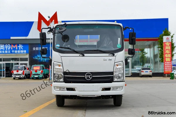 Kama Kaijie M3 2.2L 95hp 4X2(6 wheels) CNG 3.83m Semi-Row Flatbed Light Truck Exterior (2) | 86Trucks