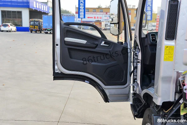 Foton Zhilan HL 4,5T 4,14 m cabine simple hybride rechargeable fourgon léger 14,016 kWh 4X2(6 roues) Intérieur (2) | 86Trucks