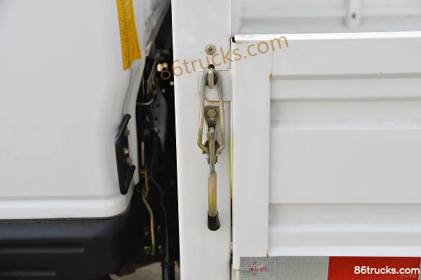 Kama K6 Fulaika 115 ch 4X2(6 roues) 3,37 m camion porteur léger à ridelles cabine décalée Carrosserie (2) | 86Trucks