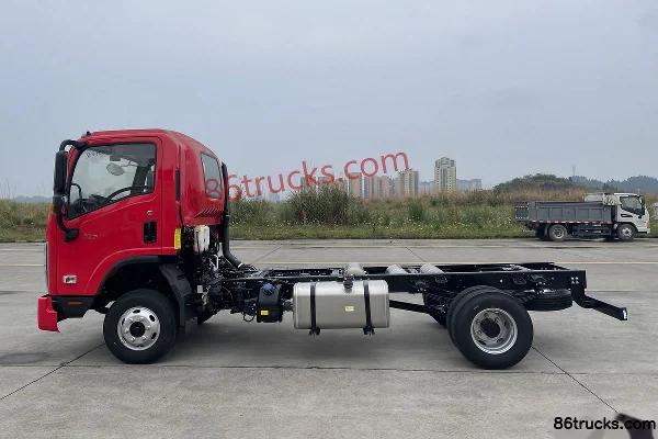 JAC Weiling K7 160hp 4X2(6 wheels) 4.18m Single Row Flatbed Light Truck Exterior (2) | 86Trucks