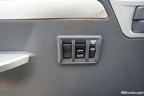 King Long Jinwei Jieyun 117hp 2.2L Gasoline 2-Seat High-Roof Panel Van Cab (2) | 86Trucks