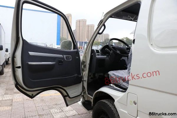 King Long Longyao 8 3.5T 3.24m Pure Electric Panel Van (Mid-Roof) 41.86kWh Cab (1) | 86Trucks