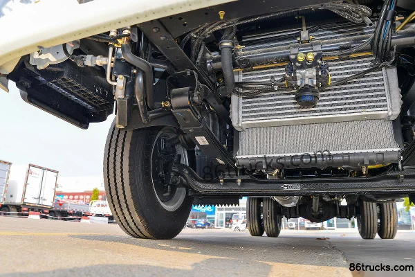 FAW Jiefang J6F Medium Body 137hp 4X2(6 wheels) 4.16m Single Row Van Light Truck (China VI) Chassis (2) | 86Trucks
