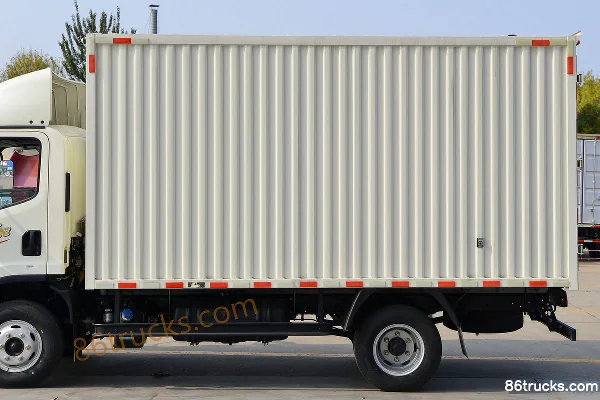 FAW Jiefang J6F Medium Body 137hp 4X2(6 wheels) 4.16m Single Row Van Light Truck (China VI) (2) | 86Trucks