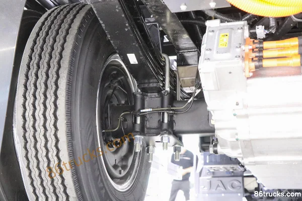 JAC Shuailing ES6 4.5T Single Row Pure Electric Flatbed Light Truck 86.55kWh 4X2(6 wheels) Chassis (2) | 86Trucks