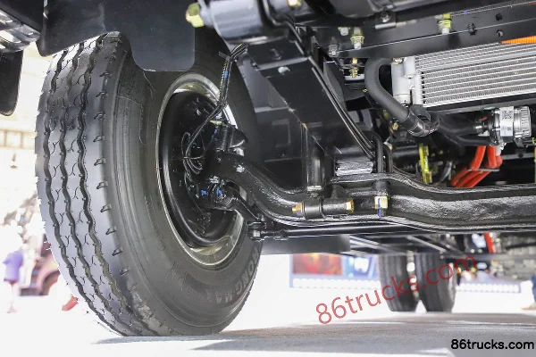 Dongfeng EV360 4,5T 4,2 m cabine simple fourgon léger 100% électrique 81,14 kWh 4X2(6 roues) Châssis (2) | 86Trucks
