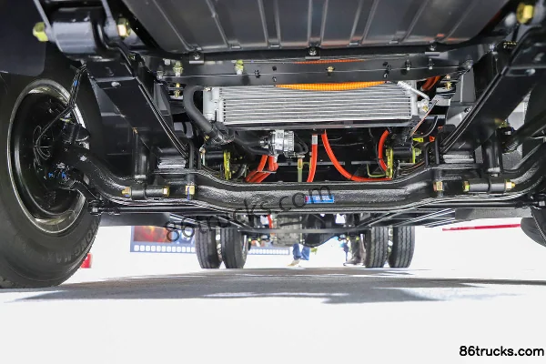 Dongfeng EV360 4,5T 4,2 m cabine simple fourgon léger 100% électrique 81,14 kWh 4X2(6 roues) Châssis (1) | 86Trucks