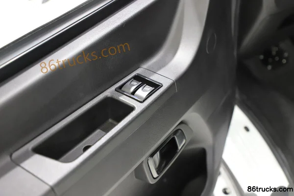 NAVECO New Daily 4.3T 5.995m Electric Enclosed Cargo Van 61.56kWh Cab (3) | 86Trucks