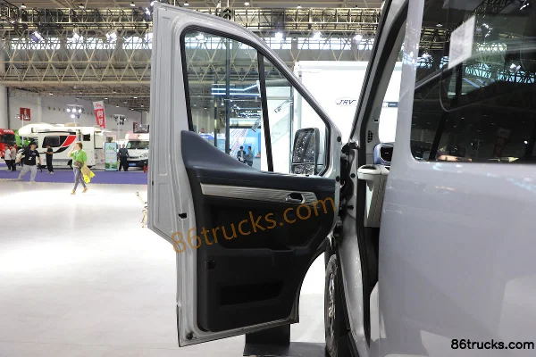 JMC E-Transit 3.5T 9-Seat 5.498m Electric Light Bus Cab (1) | 86Trucks
