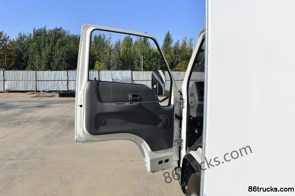 JMC Shunda petit camion 122 ch 4X2(6 roues) camion frigorifique 3,68 m (China VI) Cabine (1) | 86Trucks