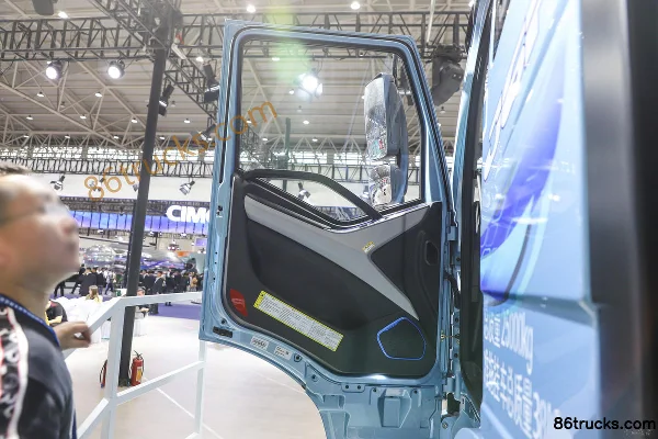 FAW Jiefang J6P Heavy Truck 6X4(10 wheels) Battery Swap Electric Tractor Truck 281.91kWh Cab (1) | 86Trucks