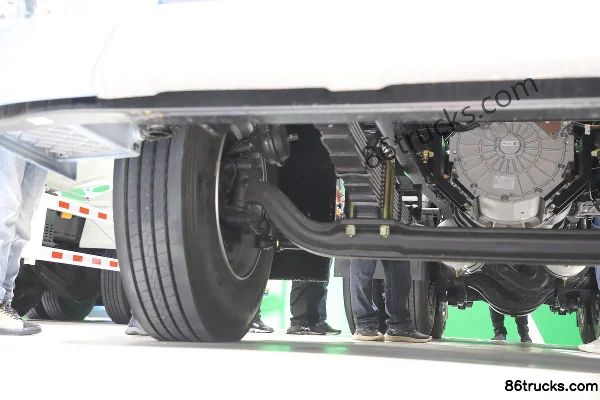 FAW Jiefang J6P Heavy Truck 6X4(10 wheels) Battery Swap Electric Tractor Truck 281.91kWh Chassis (2) | 86Trucks