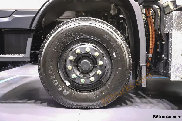 Dongfeng Commercial Vehicle Tianjin KR 18T 4X2(6 wheels) 6.8m half-row pure electric cargo truck 332kWh Chassis (1) | 86Trucks
