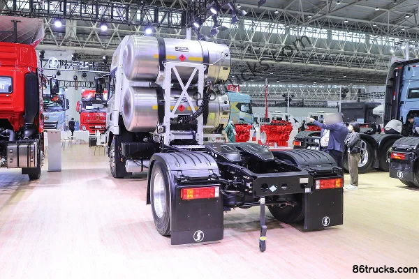 SHACMANCummins Longxiao version classique 480 ch 4X2(6 roues) AMT automatique tracteur routier Extérieur (3) | 86Trucks