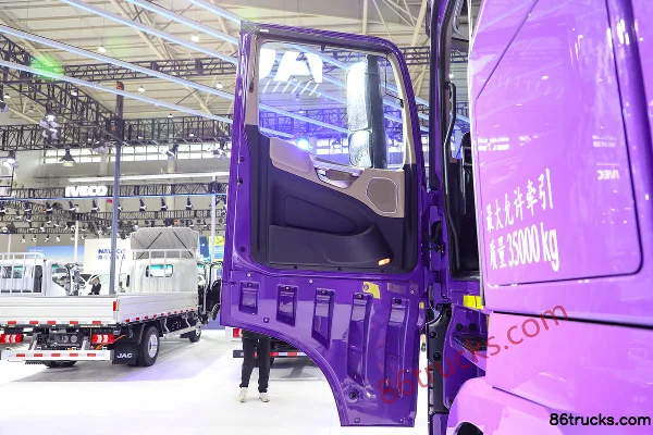JAC Gallop K7 Heavy Truck 520 hp 4X2(6 wheels) AMT Automatic Tractor Truck (China VI) Cab (1) | 86Trucks