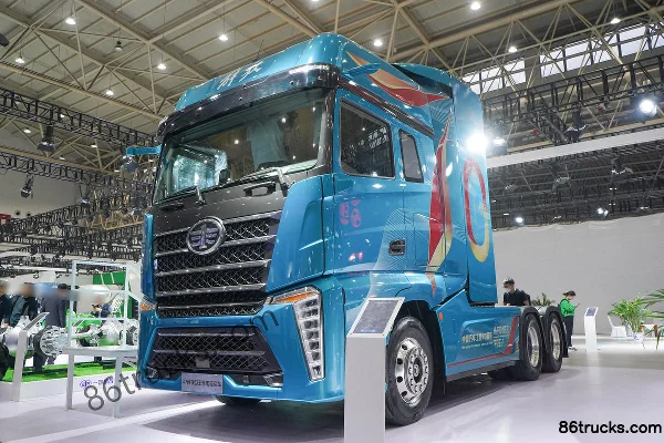 FAW Jiefang J7 Heavy Truck Chuangling Edition 6X4(10 wheels) Fuel Cell Tractor Truck Exterior (2) | 86Trucks