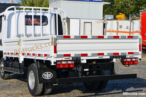 FAW Jiefang HuVN 120hp 4X2(6 wheels) 3.82m Semi-row Flatbed Light Truck Body (3) | 86Trucks