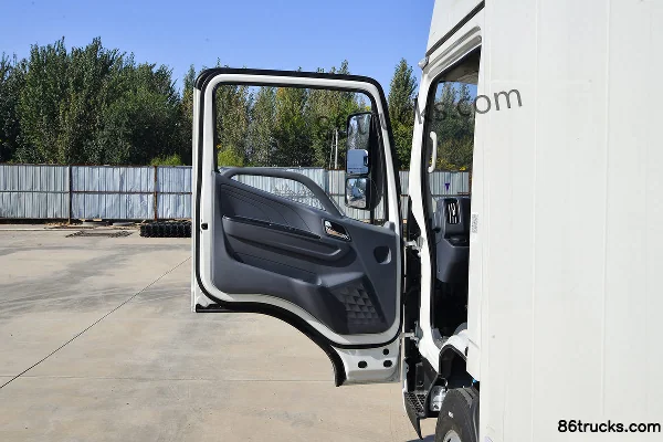 JMC Kaiyun+ Wide Body 2.5L Diesel 156hp 4X2(6 wheels) Fast Gear 8-Speed Air Brake 3.8m Semi-Cab Cargo Truck (1) | 86Trucks