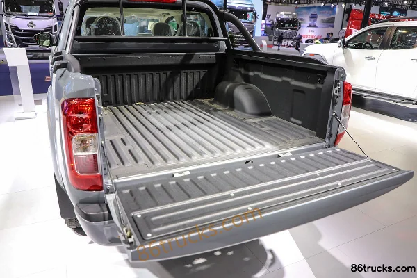 Zhengzhou Nissan Ruichi 7 2022 model Standard 2.0T gasoline 229 hp 8-speed automatic 4WD double row pickup Body (2) | 86Trucks
