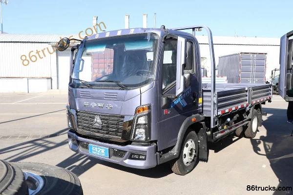 Sinotruk HOWO Tongshuai 140hp 4X2(6 wheels) 4.15m Single Row Flatbed Light Truck (WLY 5-speed) Exterior (3) | 86Trucks