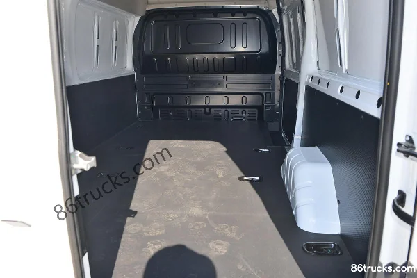 JMC Fushun 2023 146 ch 2,0T diesel 3 places automatique toit moyen fourgon fermé (China VI) Caisse (3) | 86Trucks