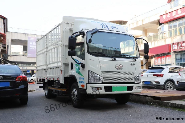 FAW Jiefang J6F 4.5T 4.16m Single Row Electric Stake Light Truck 81.1kWh 4X2(6 wheels) Exterior