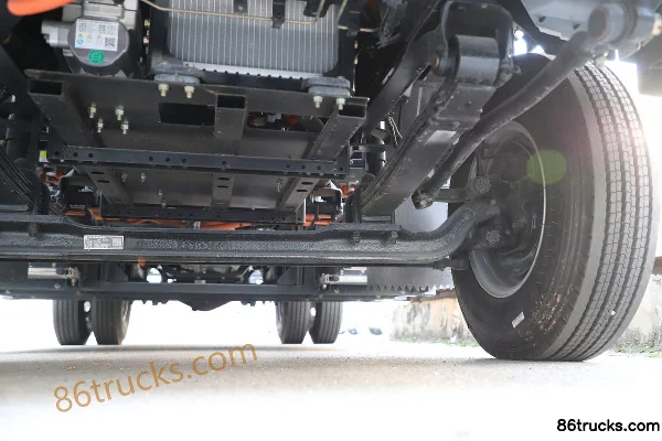 FAW Jiefang J6F 4.5T 4.16m Single Row Electric Stake Light Truck 81.1kWh 4X2(6 wheels) Chassis (3) | 86Trucks