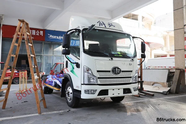 FAW Jiefang Lingtu 4.5T 4.16m Single Row Pure Electric Box Light Truck 81.14kWh 4X2(6 wheels) Exterior